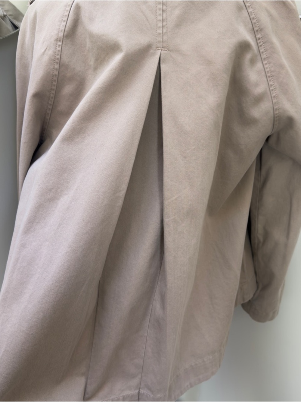 LOFT Classic Double-Breasted Khaki Trench/Utility jacket, size Medium - Picture 4 of 9